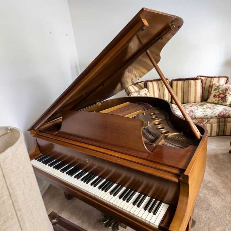 Steinway & Sons Model S Grand Piano – 5’1” Mahogany