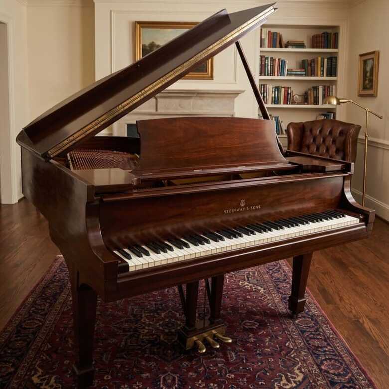 Steinway & Sons Model M Grand Piano – Fritz Kreisler