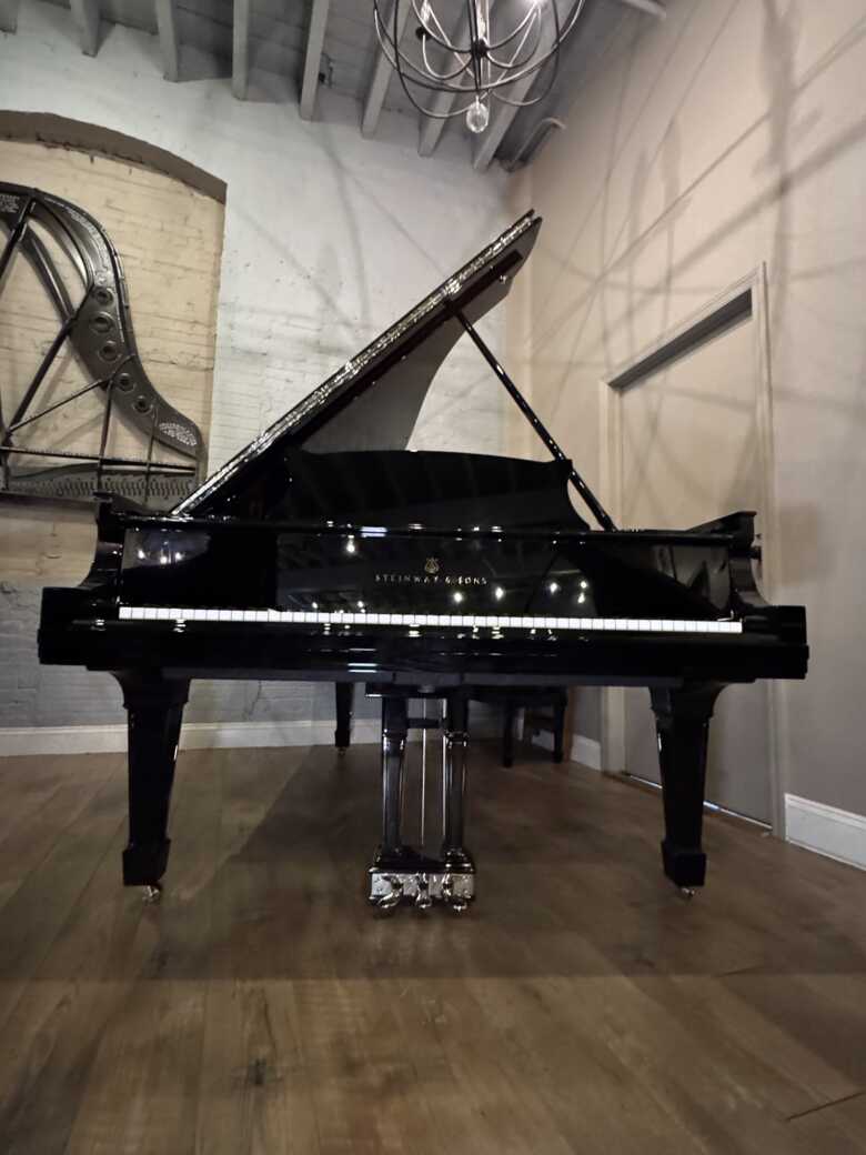 Steinway & Sons C #145971