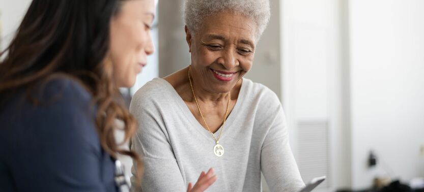 How to Communicate Better With a Loved One With Dementia