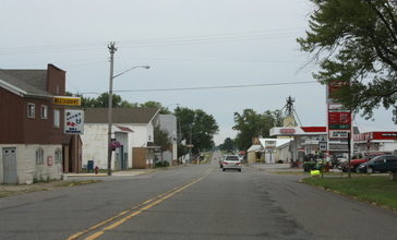 Stetsonville_Wisconsin_Downtown_Looking_South_WIS13.jpg