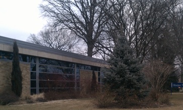 Harper_Woods_Public_Library.jpg