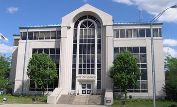 Muncie-city-hall-2005.jpg