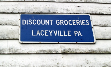 Abandoned_grocery_Laceyville_PA.jpg