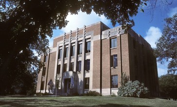 Jerauld_County_Courthouse.jpg
