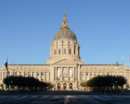 San_Francisco_City_Hall_September_2013_panorama_3.jpg