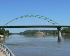 South_Sioux_City__Nebraska_Veterans_Bridge_from_DS_2.JPG