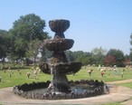 Fountain_at_Hillcrest_Cemetery_in_Haughton__LA_MVI_2645.jpg