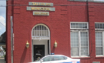 Tallulah__LA__Municipal_Building_IMG_0199.JPG