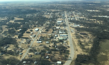 An_aerial_photo_of_Healdton__Oklahoma.jpg