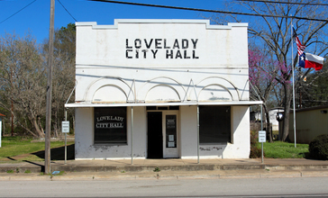 Lovelady_Texas_City_Hall.jpg