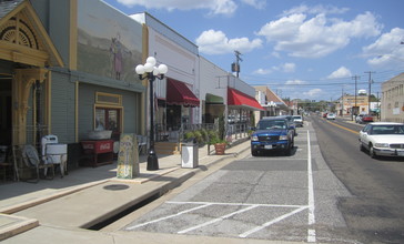 Antique_shops_in_Gladewater__TX_IMG_4915.JPG