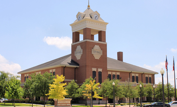 Navasota_Texas_City_Hall.jpg