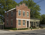 Photograph_of_a_Geman-Type_Brick_House_in_Ste_Genevieve_MO.jpg