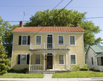 Photograph_of_a_House_in_Ste_Genevieve_MO.jpg