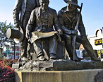 Westport_Pioneers_Statue.jpg
