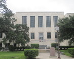 Guadalupe_County__TX__Courthouse_in_Seguin_IMG_8159.JPG