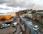 Mexican-American_border_at_Nogales.jpg