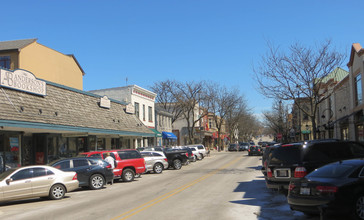Downtown_Naperville.jpg