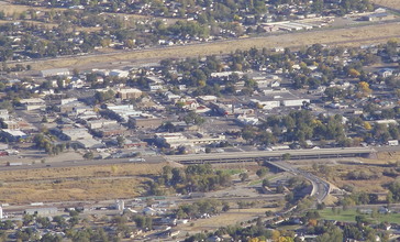 2012-10-14_41_Downtown_Winnemucca_in_Nevada_viewed_from_Winnemucca_Mountain.jpg