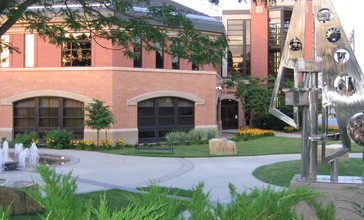 Olathe_City_Hall.jpg