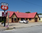 Baxter_Springs_Independent_Oil_and_Gas_Service_Station.jpg