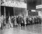 Unemployed_men_queued_outside_a_depression_soup_kitchen_opened_in_Chicago_by_Al_Capone__02-1931_-_NARA_-_541927.jpg