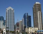 San_Diego_-_California_-_Yacht_Harbor_with_Hotels__cropped_.jpg