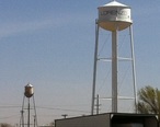 Lorenzo_Texas_water_towers.jpg