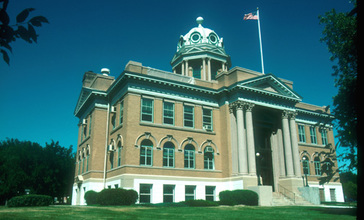 La_Moure_County_Courthouse.jpg