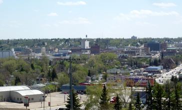 2009-0521-CDNtrip026-ND-Minot.jpg