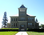 Teton_County_Courthouse__Choteau__Montana__United_States.JPG