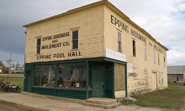 Epping_Hardware_-_Epping__North_Dakota_10-18-2008.jpg