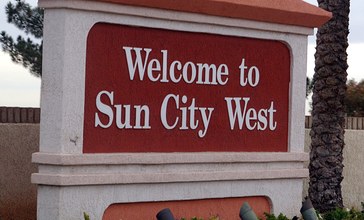 Sun_City_West_entrance_sign_20061227.jpg