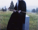 Photo_of_Tall_Betsy__Fort_Hill_Cemetery__1993.jpg