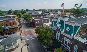 Historic_Criagmiles_Hall_in_downtown_Cleveland__Tennessee.jpg