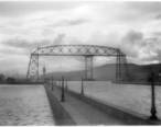 Aerial_transfer_bridge__ferry___Duluth__Minnesota__ca.1920__CHS-5034_.jpg