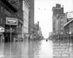Looking_west_on_Fourth_Avenue_during_the_1937_Flood.jpg