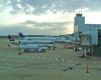 Jackson-Evers_International_Airport_in_July_2005.jpg