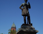 Lewiston_Civil_War_Statue.jpg