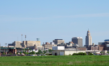 Skyline_of_Downtown_Lincoln__Nebraska__U.S.__2015_.jpg