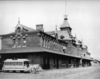 Pere_Marquette_Railroad_Station_on_Potter_Street_1888.jpg