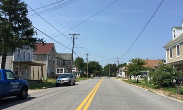 2017-08-21_13_58_11_View_west_along_Maryland_State_Route_821__Main_Street__at_Railroad_Avenue_in_Marydel__Caroline_County__Maryland.jpg