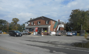 Dhillon_s_Gas_Station_and_General_Store__Milford__VA.jpg