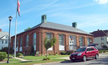 U.S._Post_Office_Akron_NY_Aug_10.JPG