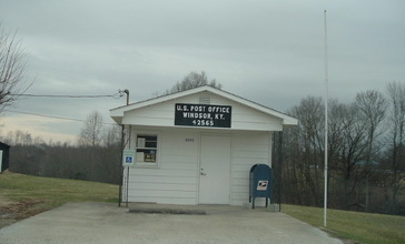 Windsor__Kentucky_post_office.jpg
