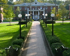 The_Front_Steps_on_the_Lawn_of_Anderson_University__South_Carolina.jpg