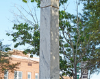 Confederate_soldier_memorial__Douglas__GA__US.jpg