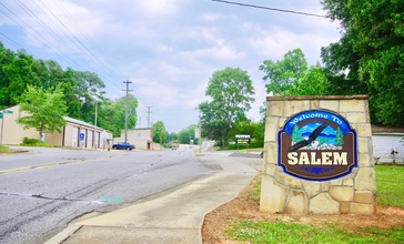 Salem-welcome-sign-sc.jpg