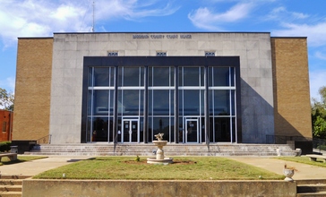 Barbour_County_Alabama_Courthouse.JPG